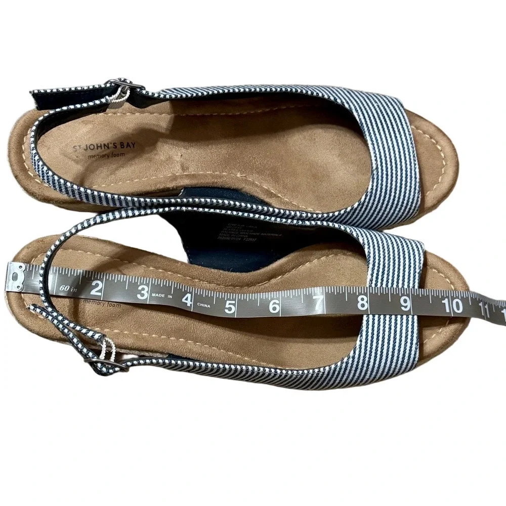 St. John's Bay Navy and White Sandals Buckle Wedge Rope Platform Women Size 10W